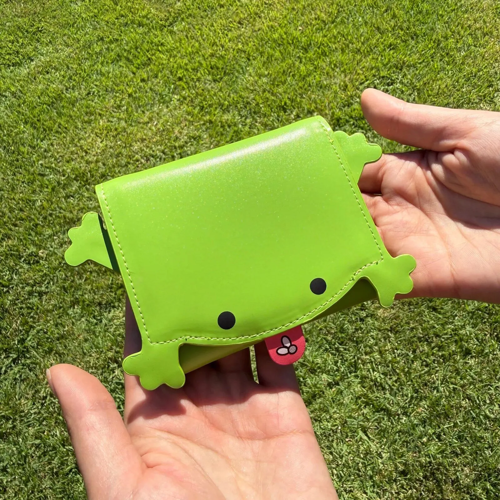 Cute Frog Character Bi-Fold Wallet 7 Cute Frog Character Bi-Fold Wallet