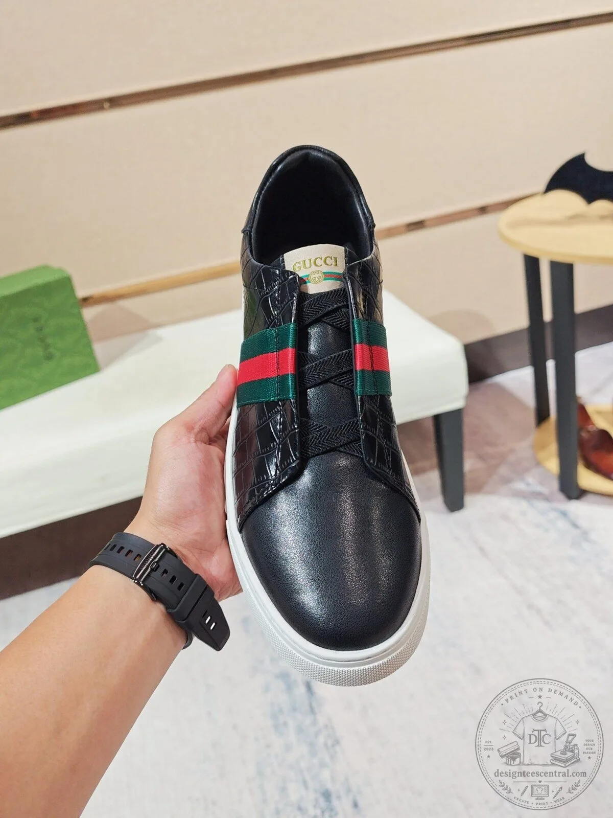 Gucci Black Leather Crocodile Pattern Stripe Fashion Sneakers Shoes